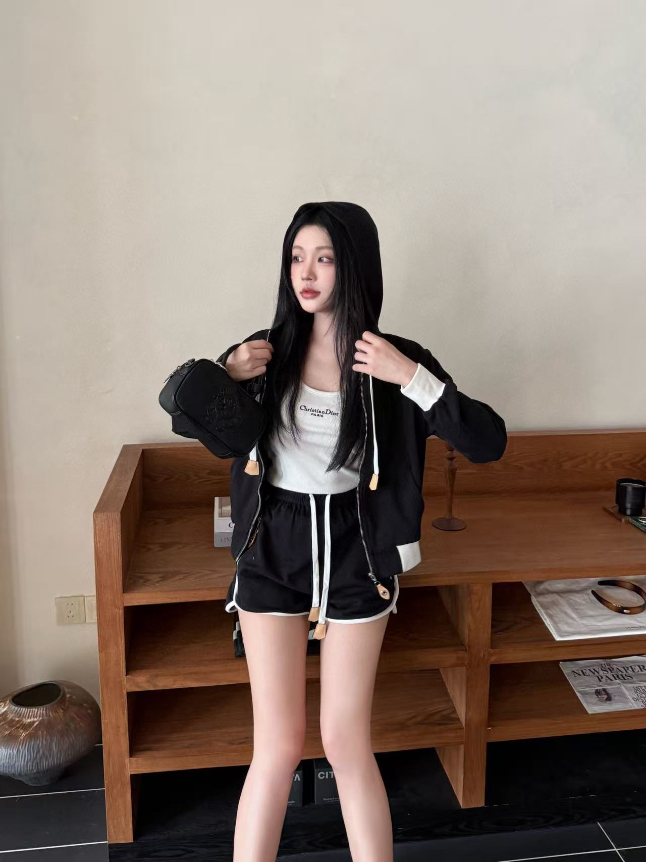 LVフード付きドローストリングジャケット+ショーツのツーピースセット【50％割引+送料無料】