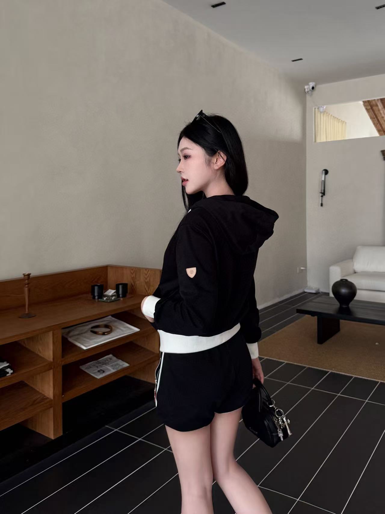 LVフード付きドローストリングジャケット+ショーツのツーピースセット【50％割引+送料無料】