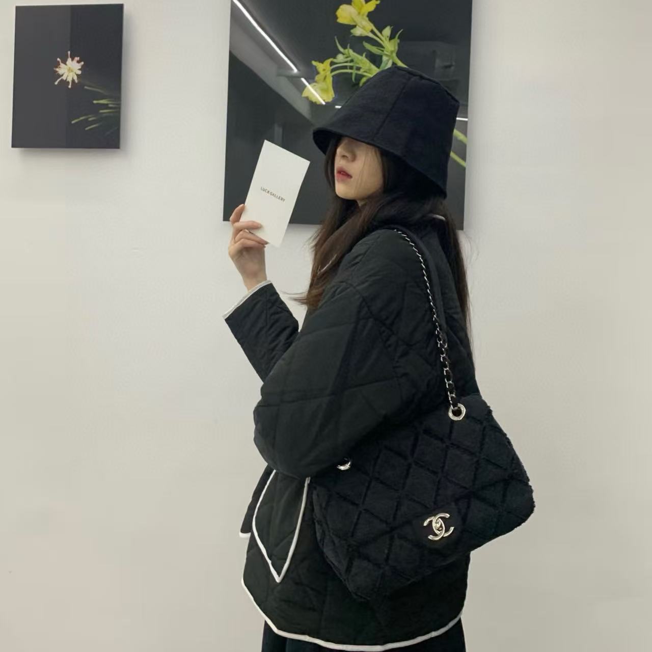 CHANE1 デニムチェーンショルダーバッグ【50％割引+送料無料】