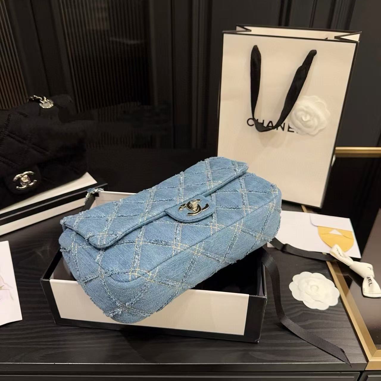 CHANE1 デニムチェーンショルダーバッグ【50％割引+送料無料】