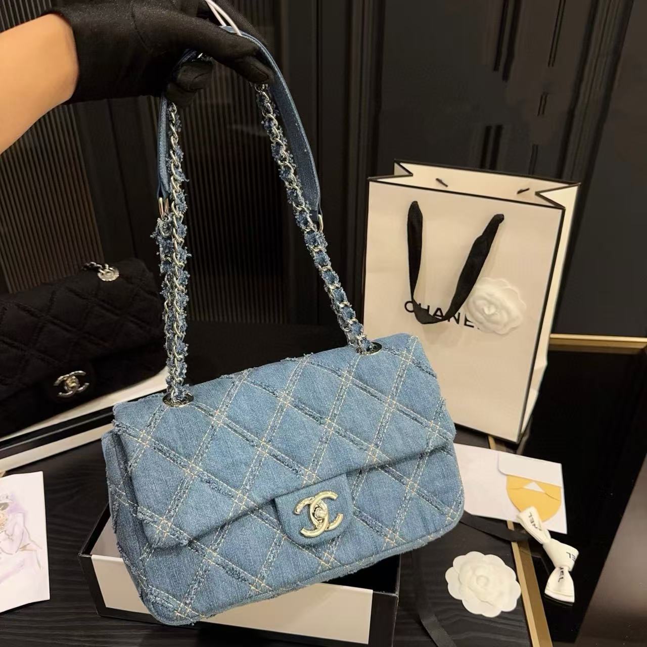 CHANE1 デニムチェーンショルダーバッグ【50％割引+送料無料】