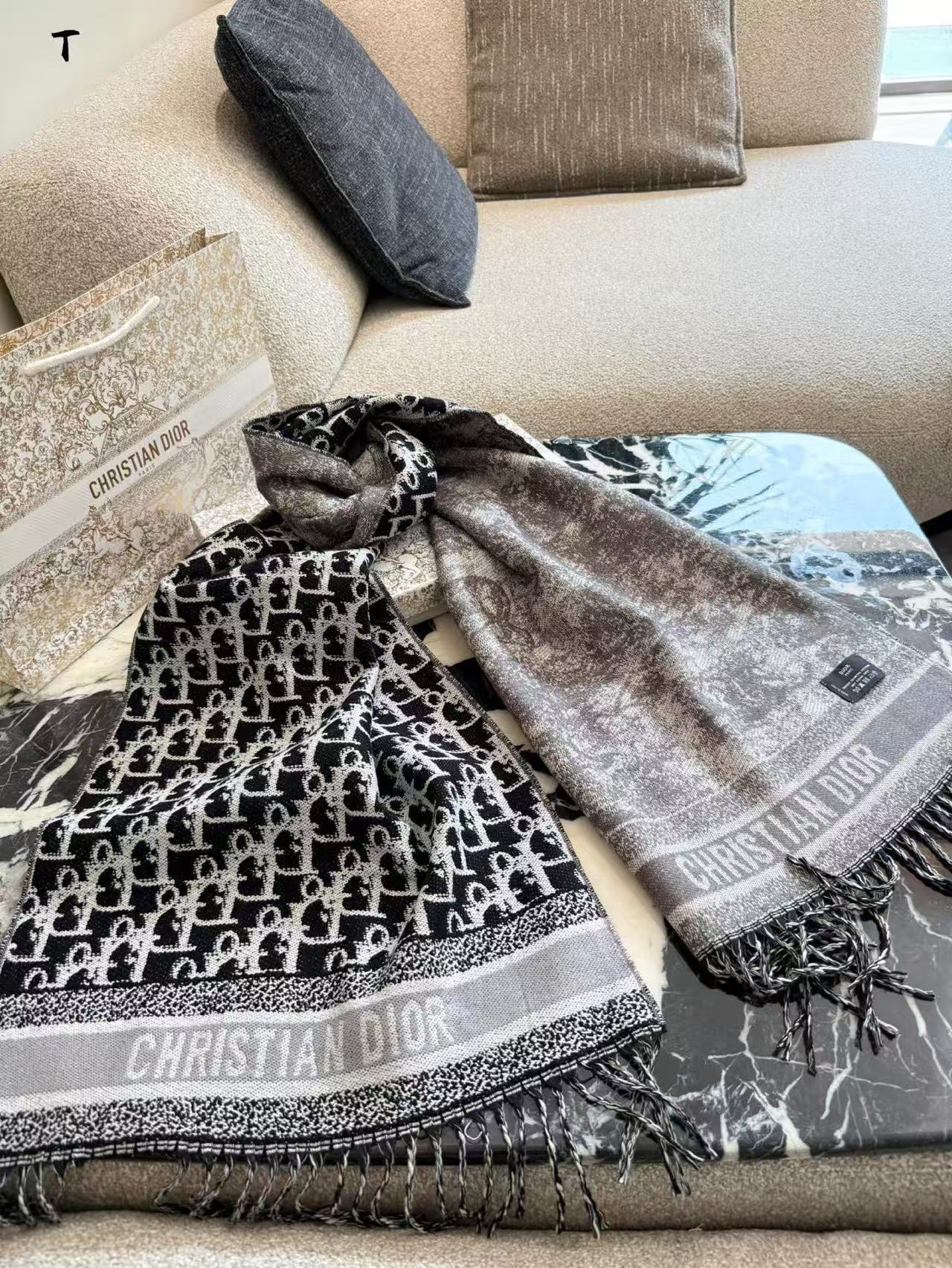 CHANE1 プリントタッセルカシミアスカーフ【50％割引+送料無料】