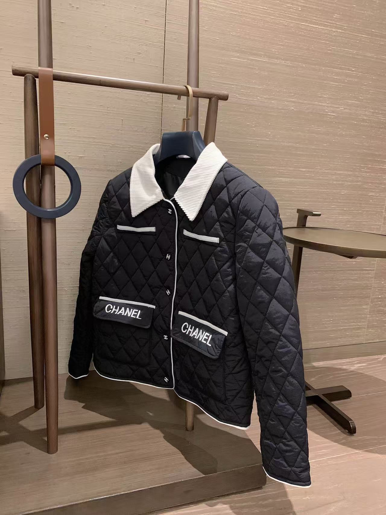 CHANE1 刺繍レターラペルジャケット【50％割引+送料無料】