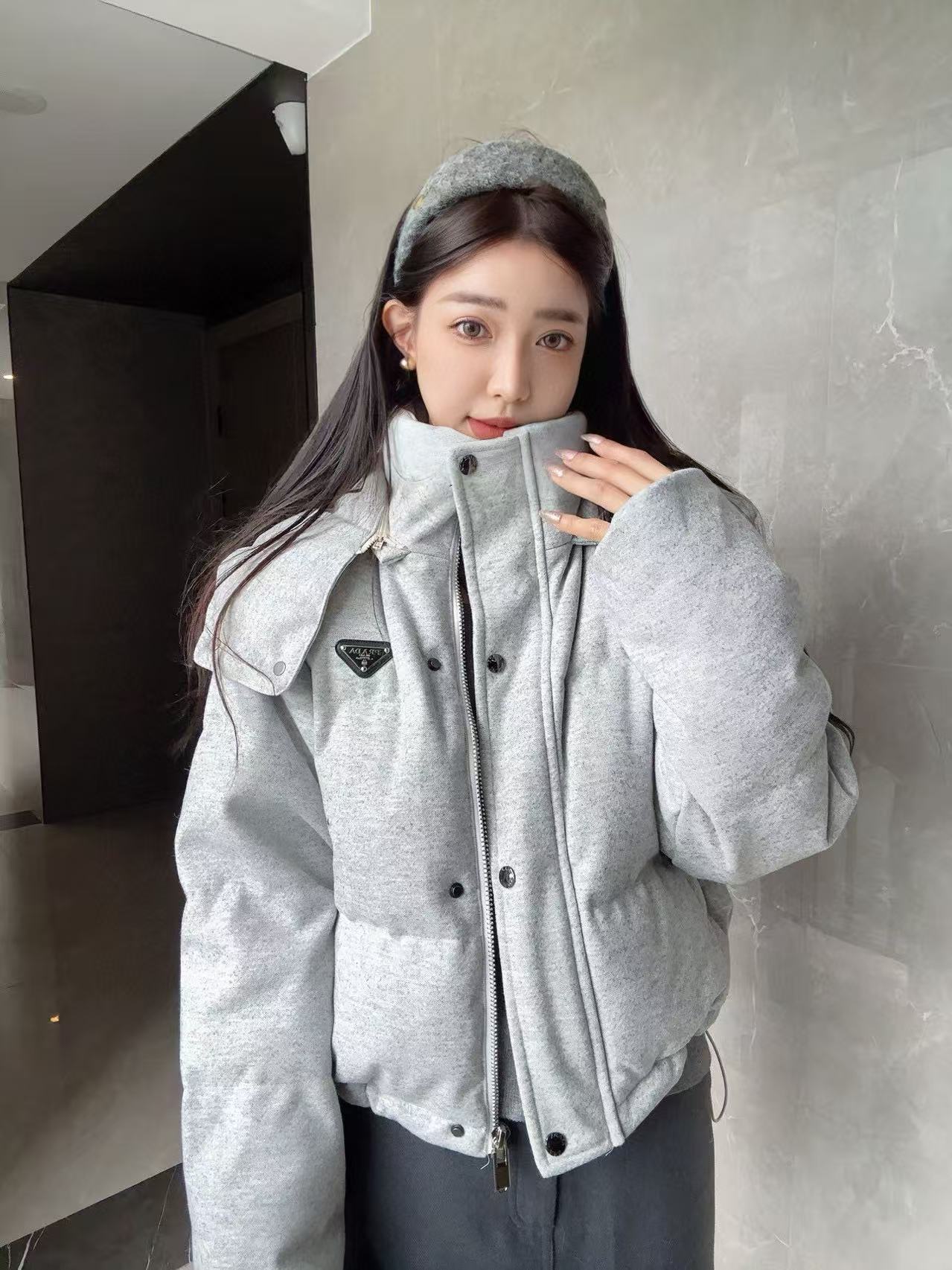 PR4DA トライアングルロゴ フード付きダウンジャケット【50％割引+送料無料】