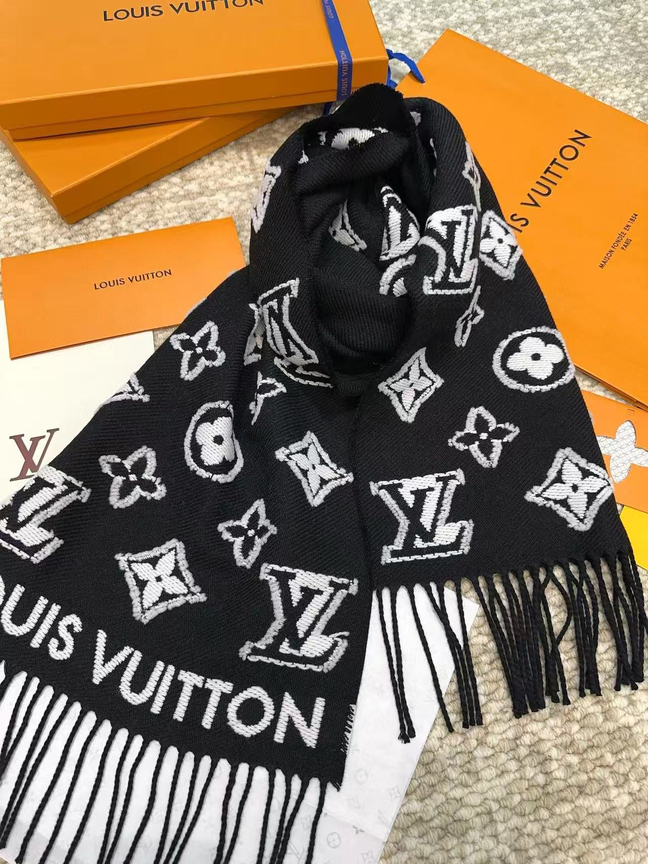 LV刺繍カシミアスカーフ【50％割引+送料無料】
