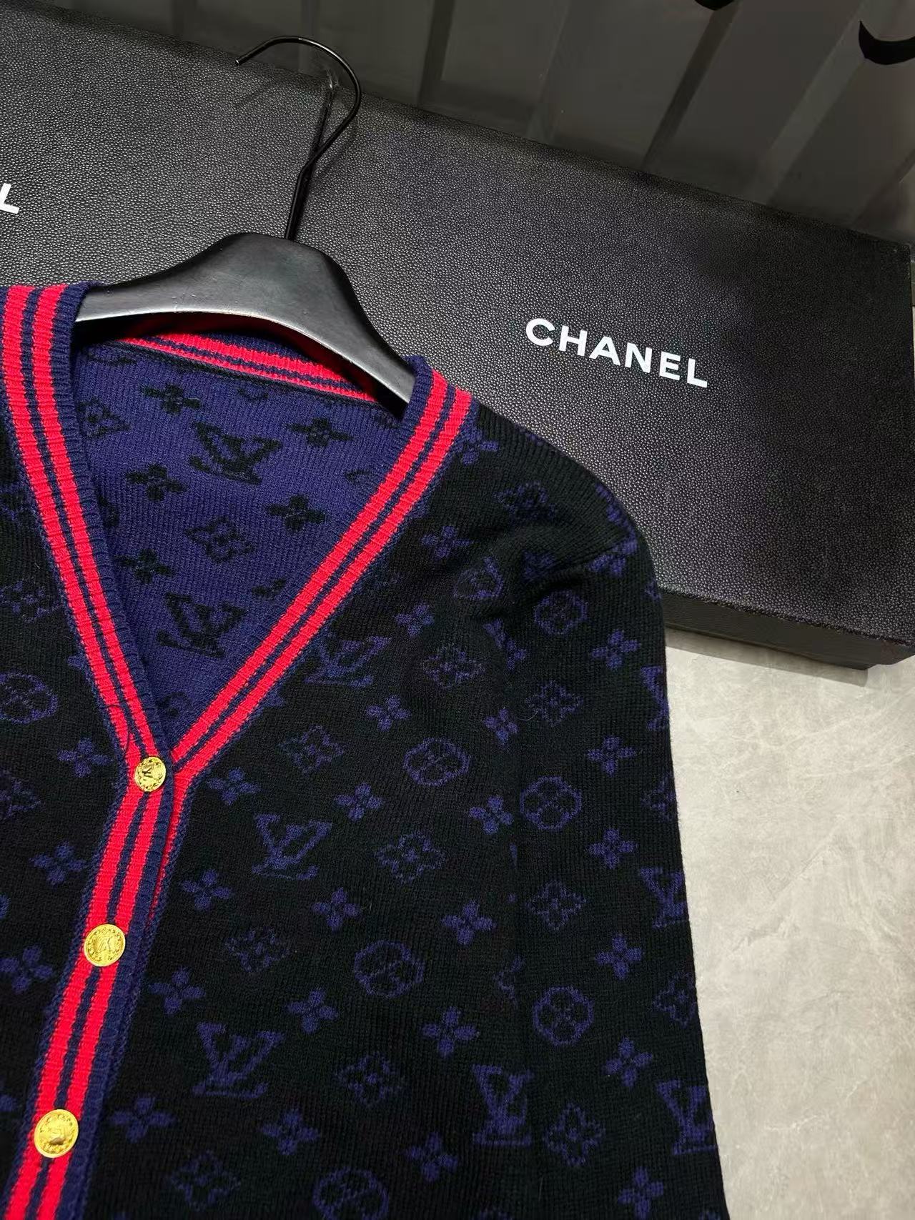 LVプリント Vネック ウールカーディガン【50％割引+送料無料】