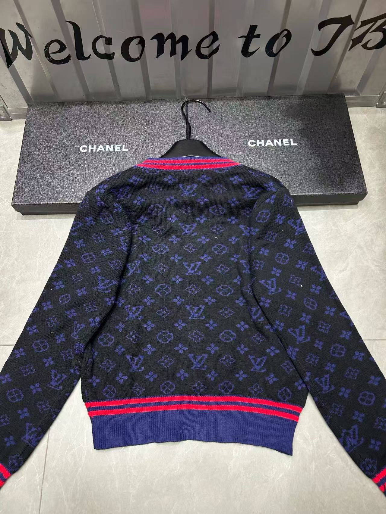 LVプリント Vネック ウールカーディガン【50％割引+送料無料】