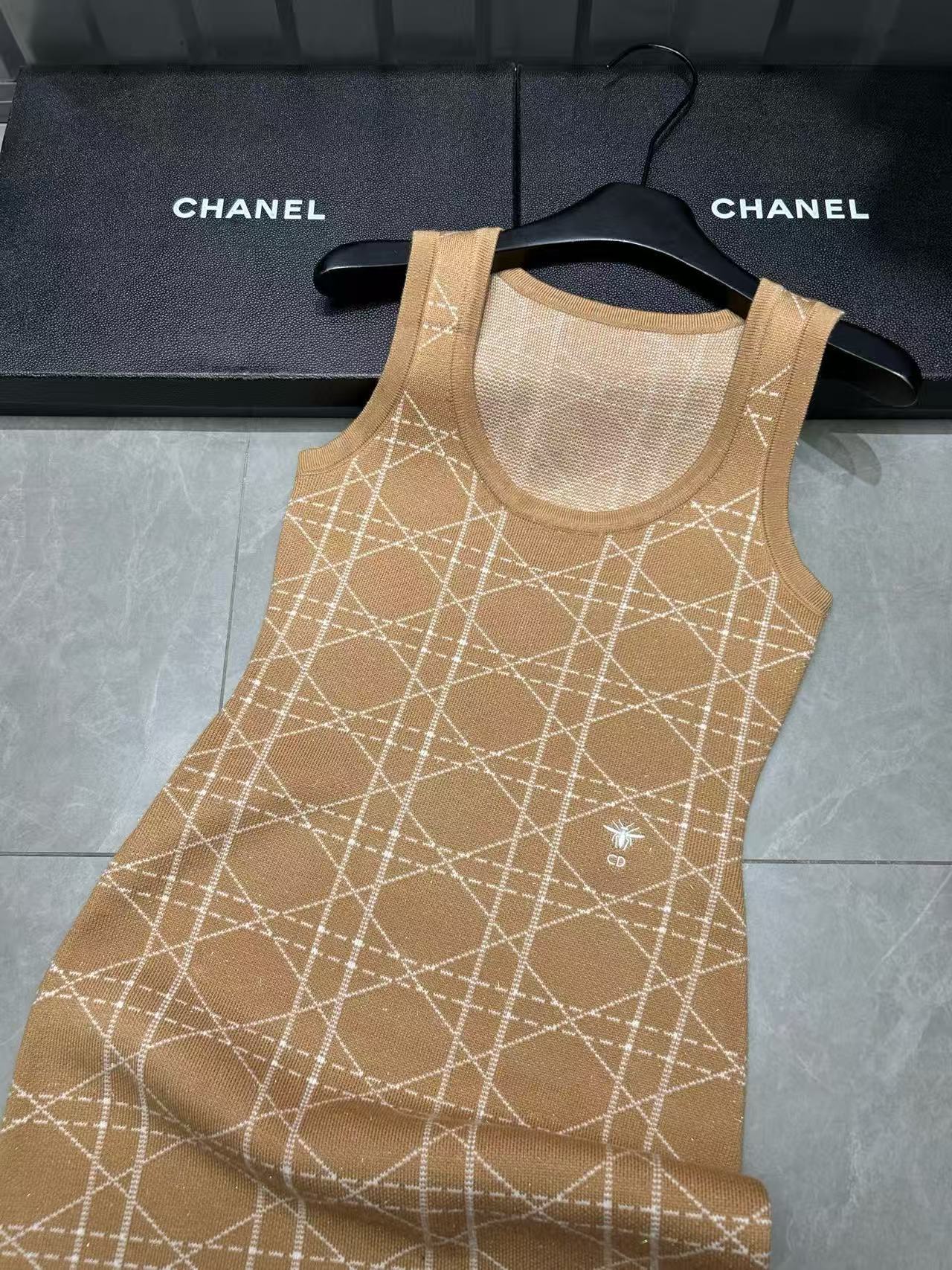 DIOR CD チェック柄ウール ノースリーブドレス【50％割引+送料無料】