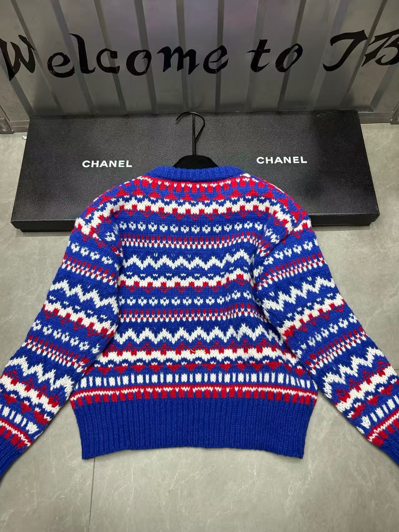 GUCC1 刺繍入りレターカラフルセーター【50％割引+送料無料】