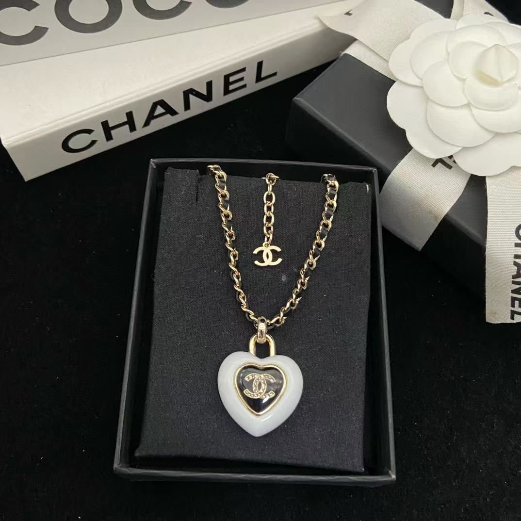 CHANE1 ハート ダブルC イヤリング + ネックレス 2点セット【50％割引+送料無料】