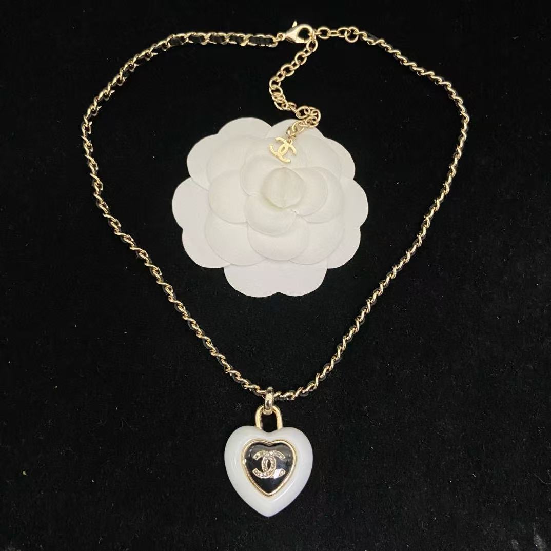 CHANE1 ハート ダブルC イヤリング + ネックレス 2点セット【50％割引+送料無料】