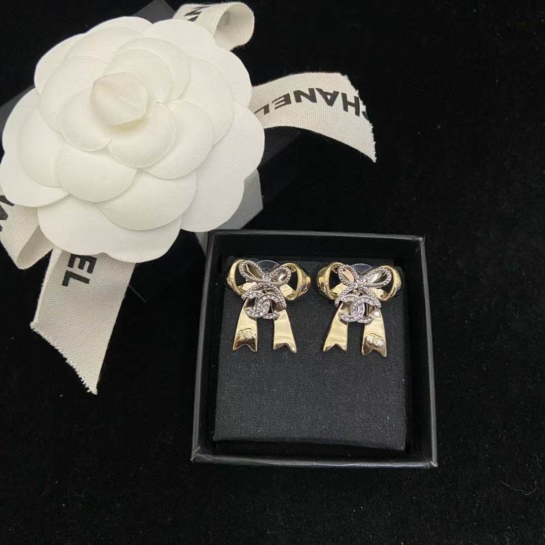 CHANE1ダブルCボウイヤリング【50％割引+送料無料】