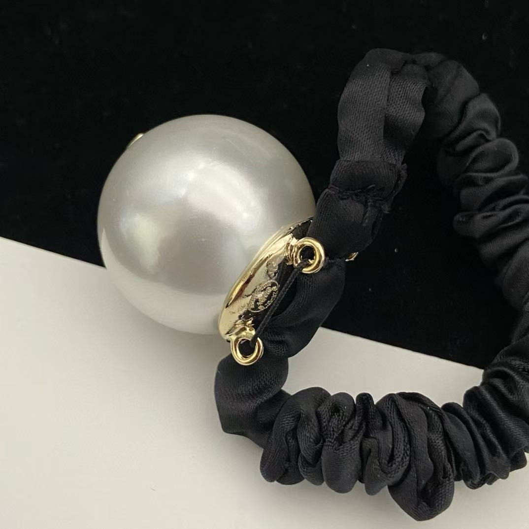 CHANE1ダブルCパールヘアタイ【50％割引+送料無料】