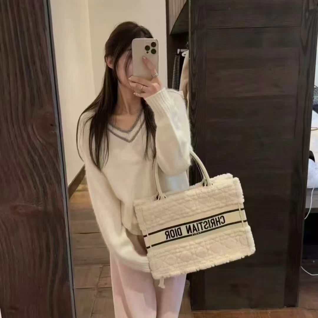 DIOR ラムウール ショッピングバッグ【50％割引+送料無料】