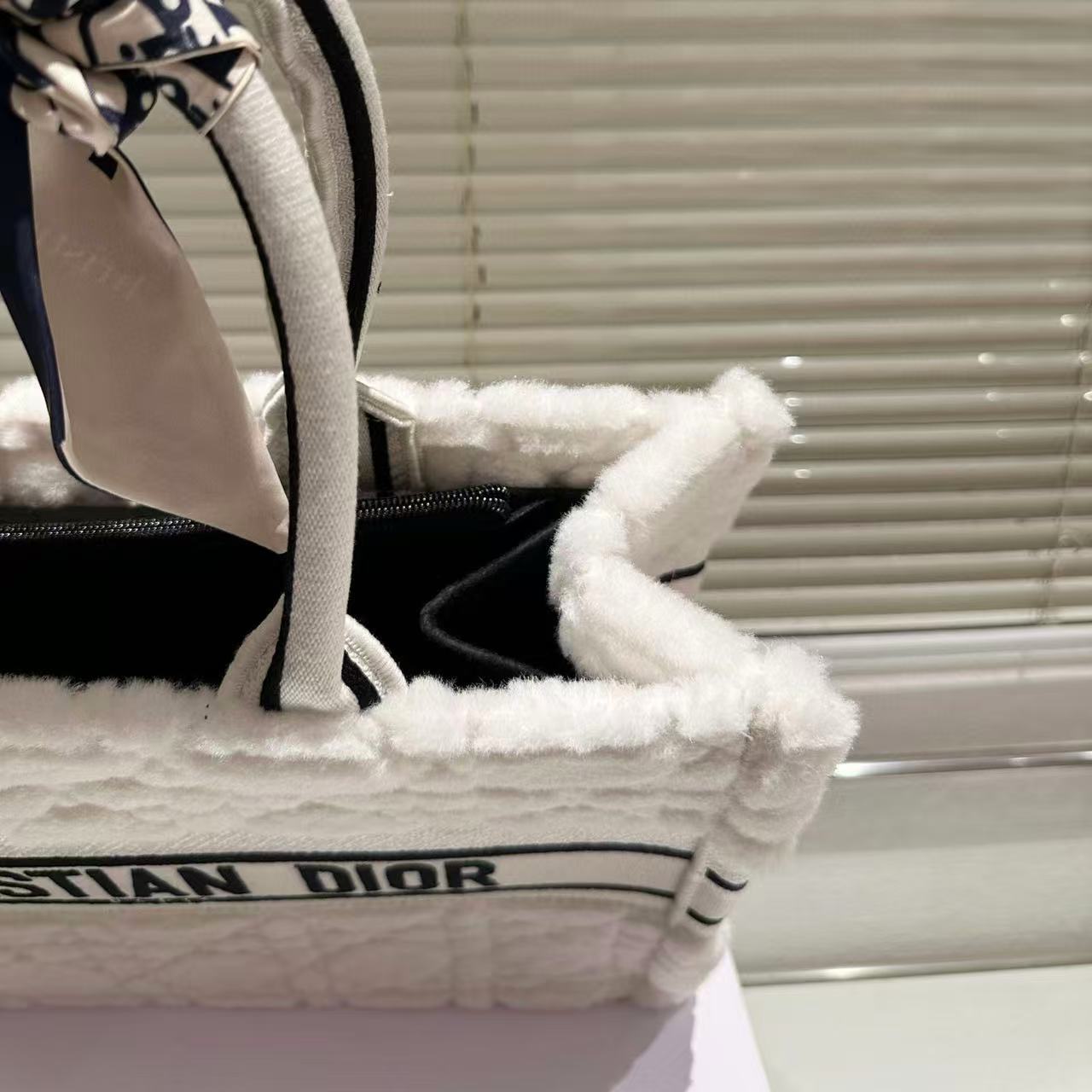 DIOR ラムウール ショッピングバッグ【50％割引+送料無料】