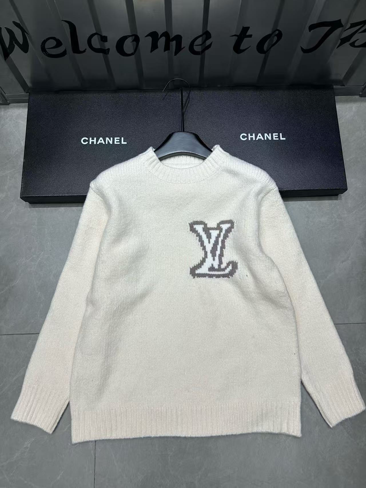 LVミニマリストロゴルーズセーター【50％割引+送料無料】