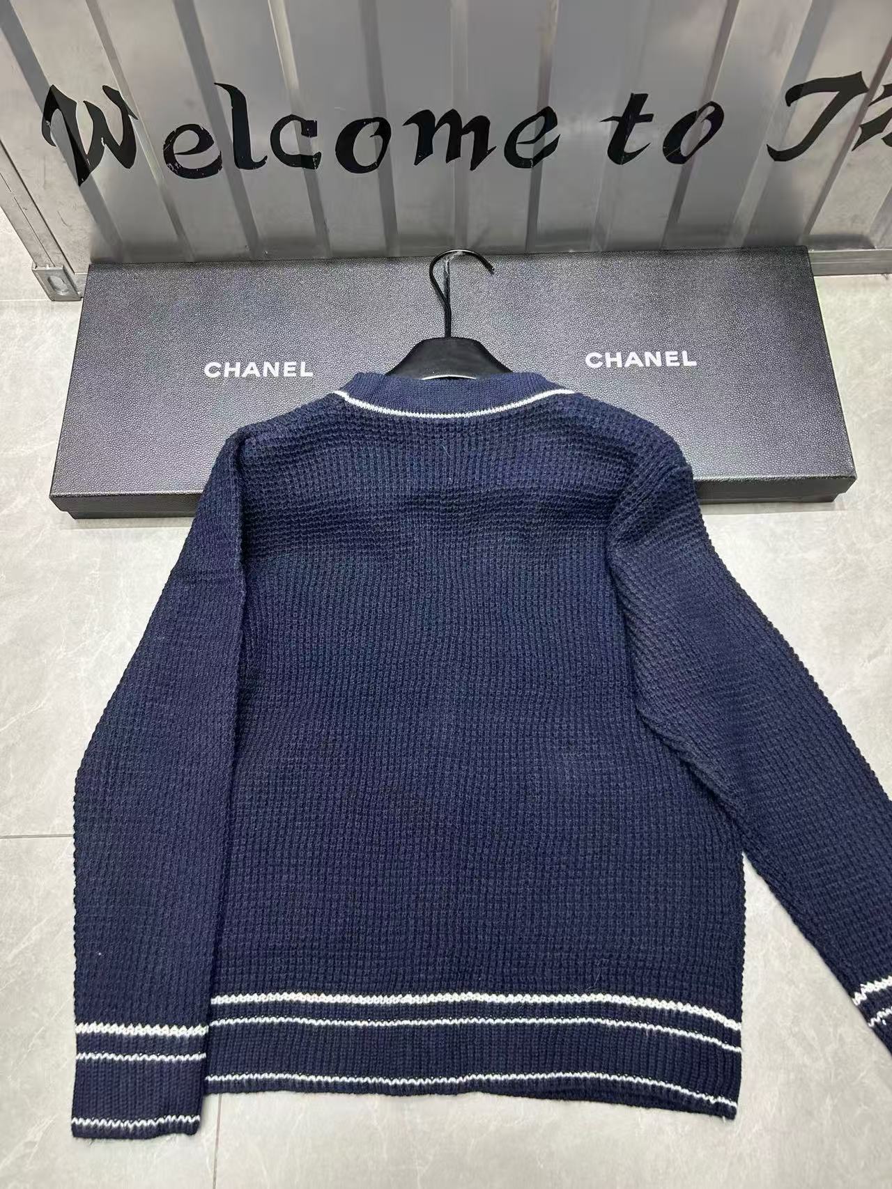 LVフロックレターポケットウールカーディガン【50％割引+送料無料】