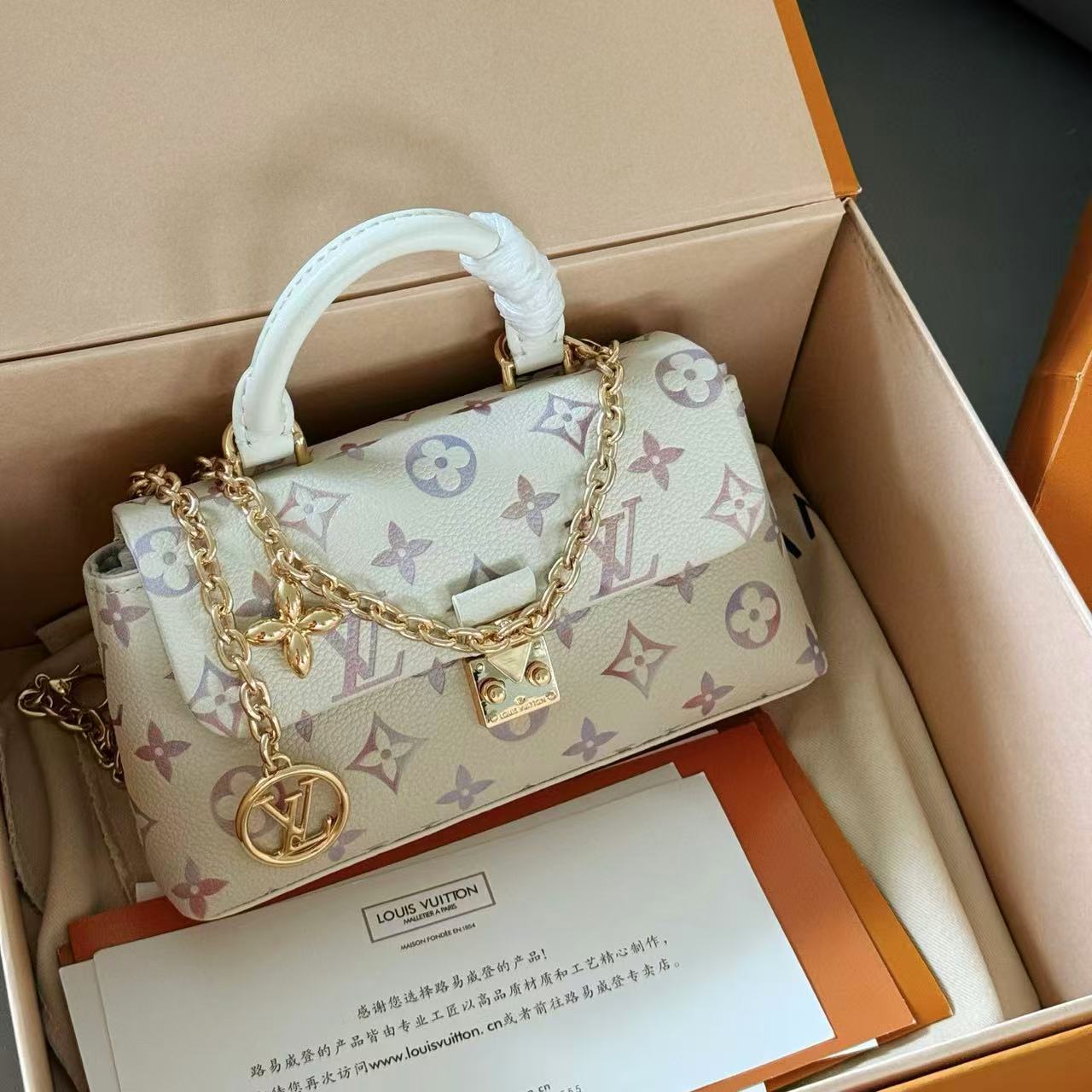 LVチェーンショルダー/クロスボディバッグ【50％割引+送料無料】