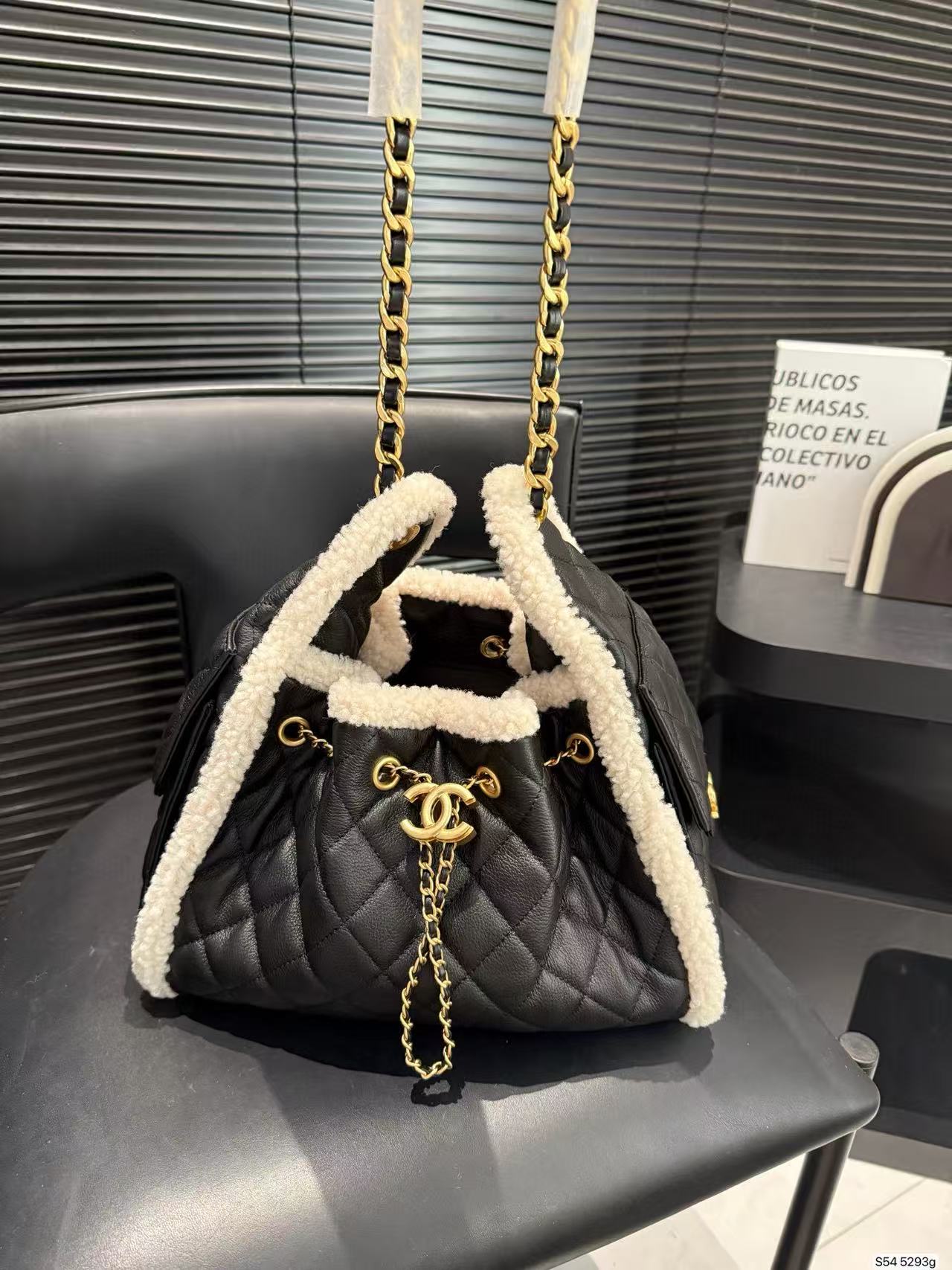 CHANE1上質なチェーンラムウールバッグ【50％割引+送料無料】