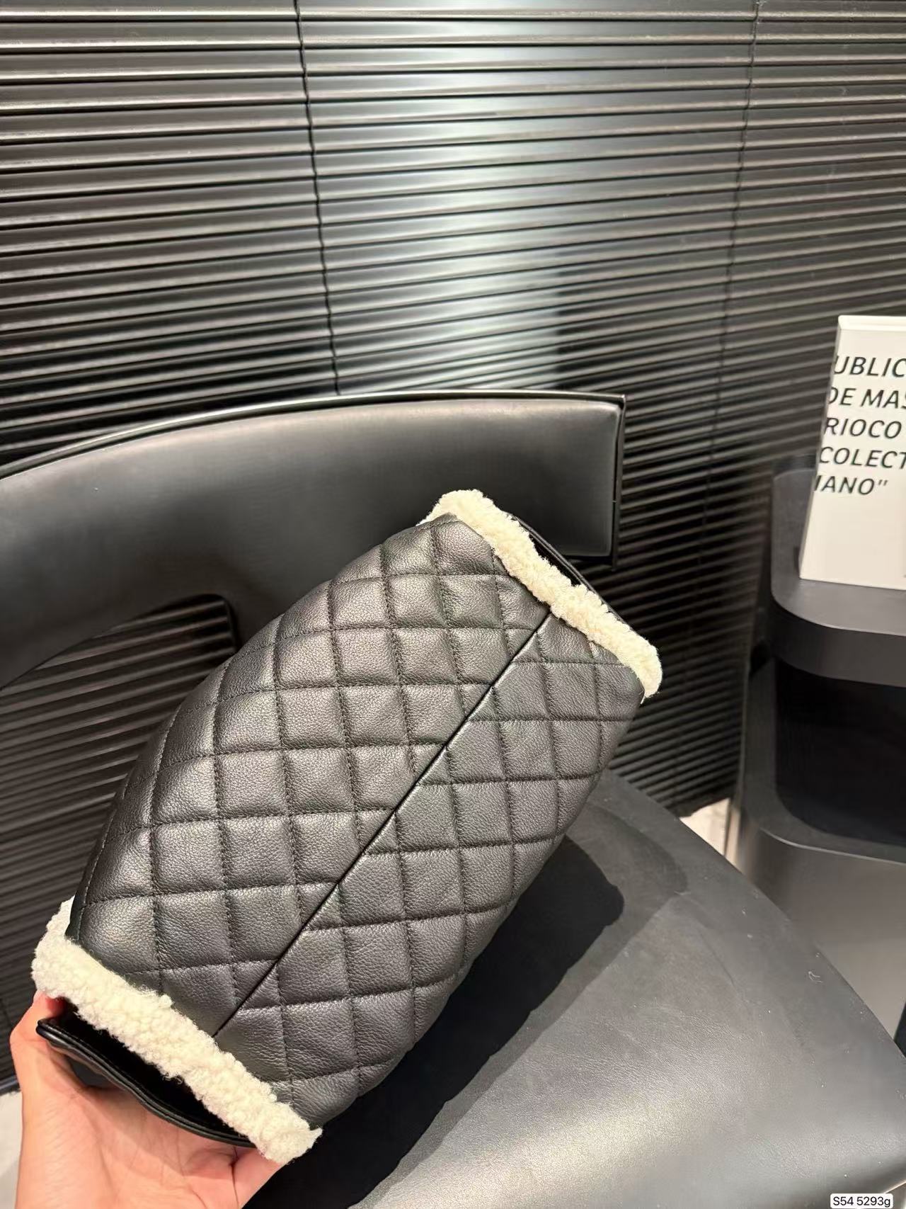 CHANE1上質なチェーンラムウールバッグ【50％割引+送料無料】