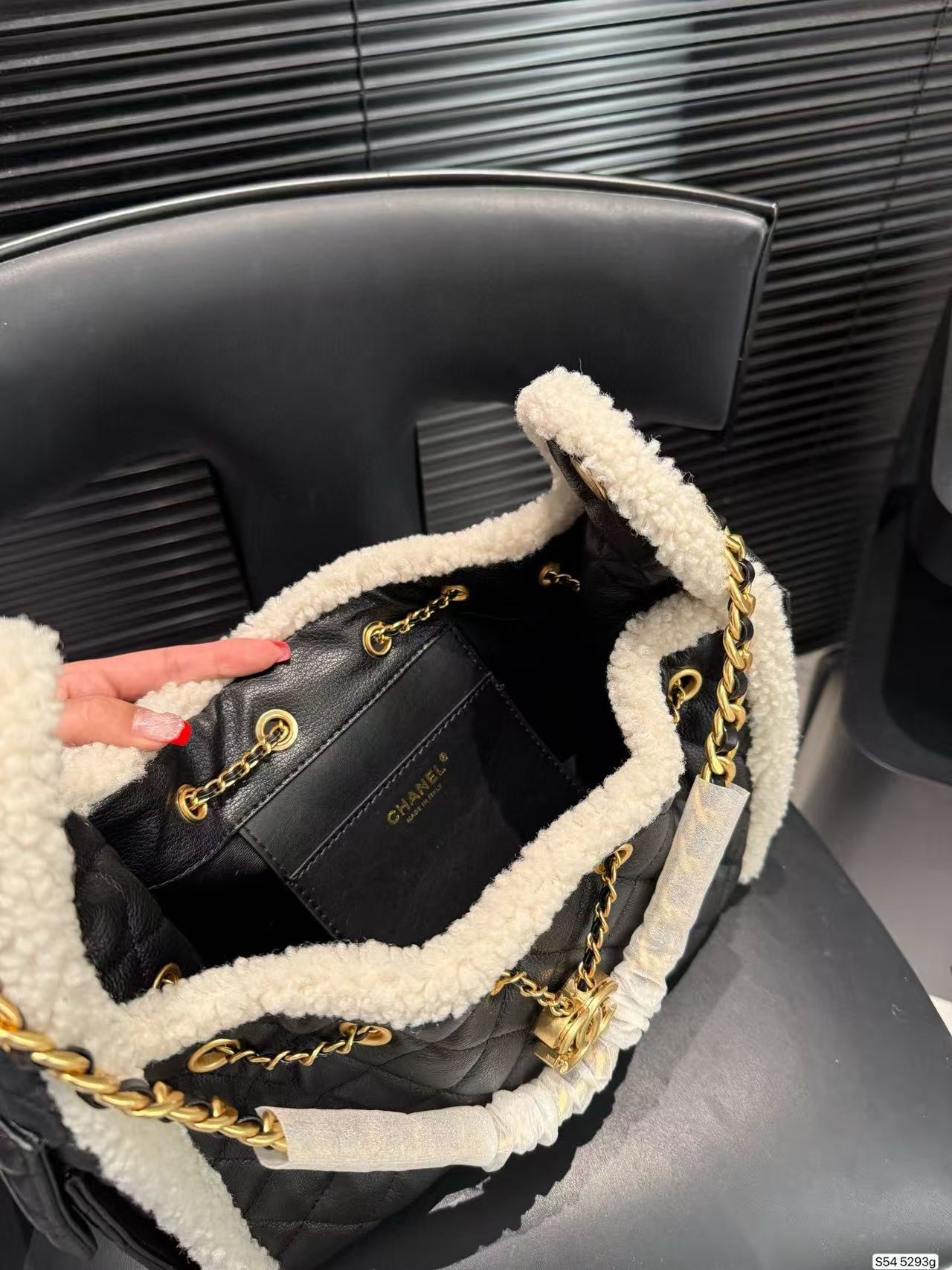 CHANE1上質なチェーンラムウールバッグ【50％割引+送料無料】