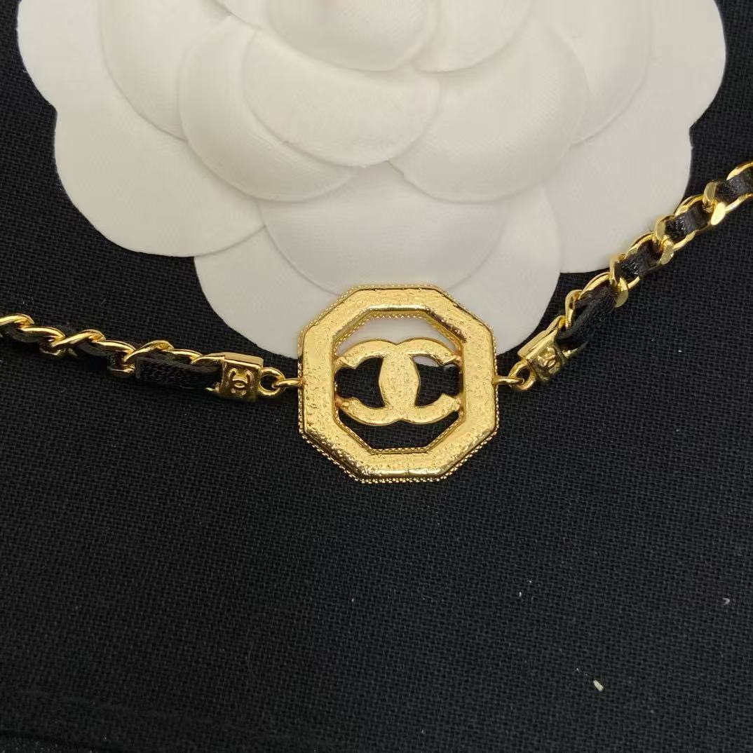 CHANE1レザーダブルCダイヤモンドネックレス【50％割引+送料無料】