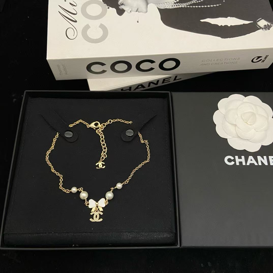 CHANE1 ホワイトボウ ダブルC パールネックレス【50％割引+送料無料】
