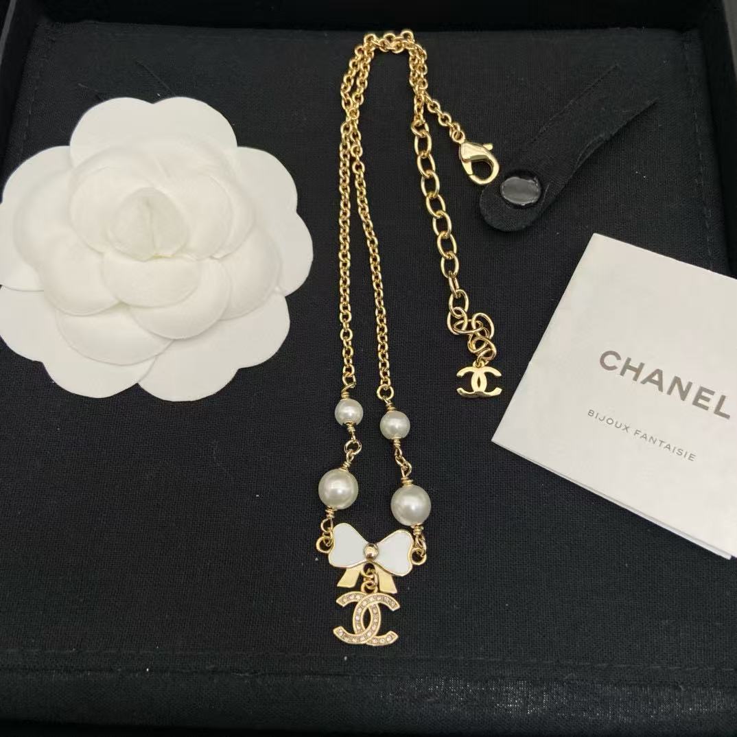 CHANE1 ホワイトボウ ダブルC パールネックレス【50％割引+送料無料】