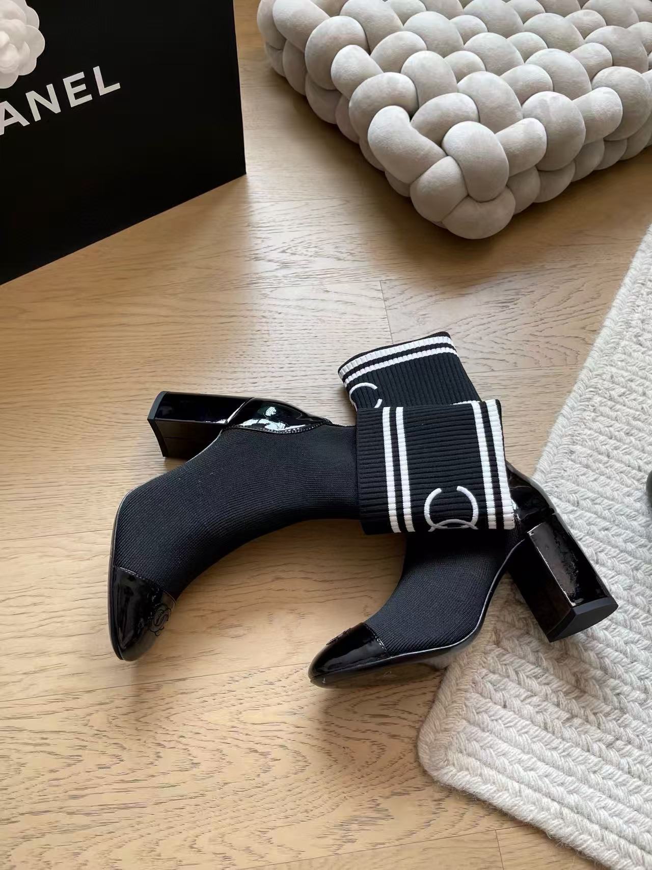 CHANE1 高品質弾性ストッキングとチャンキーヒールブーツ【50％割引+送料無料】