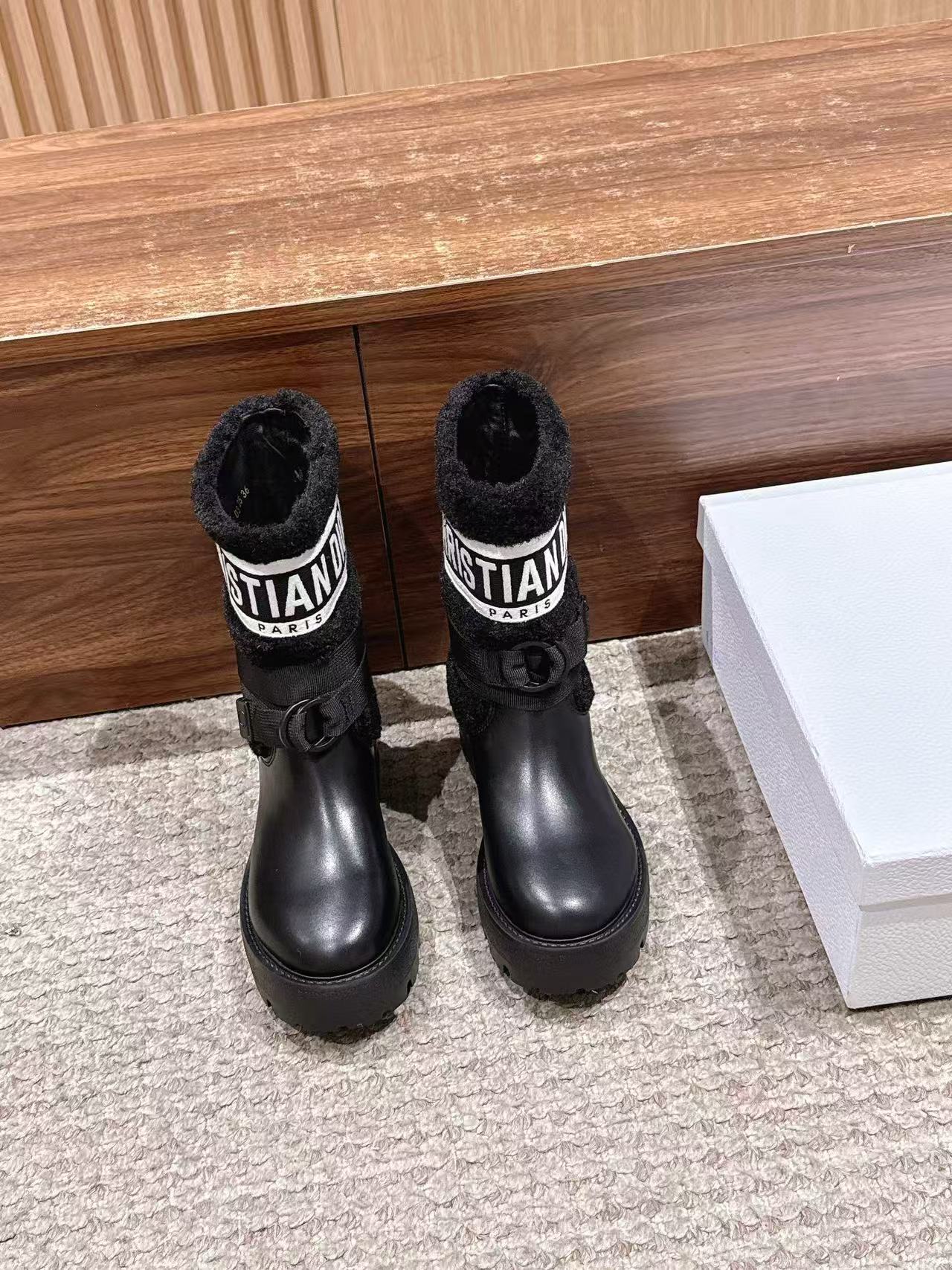 DIOR 高品質ウール レターアンクルブーツ【50％割引+送料無料】