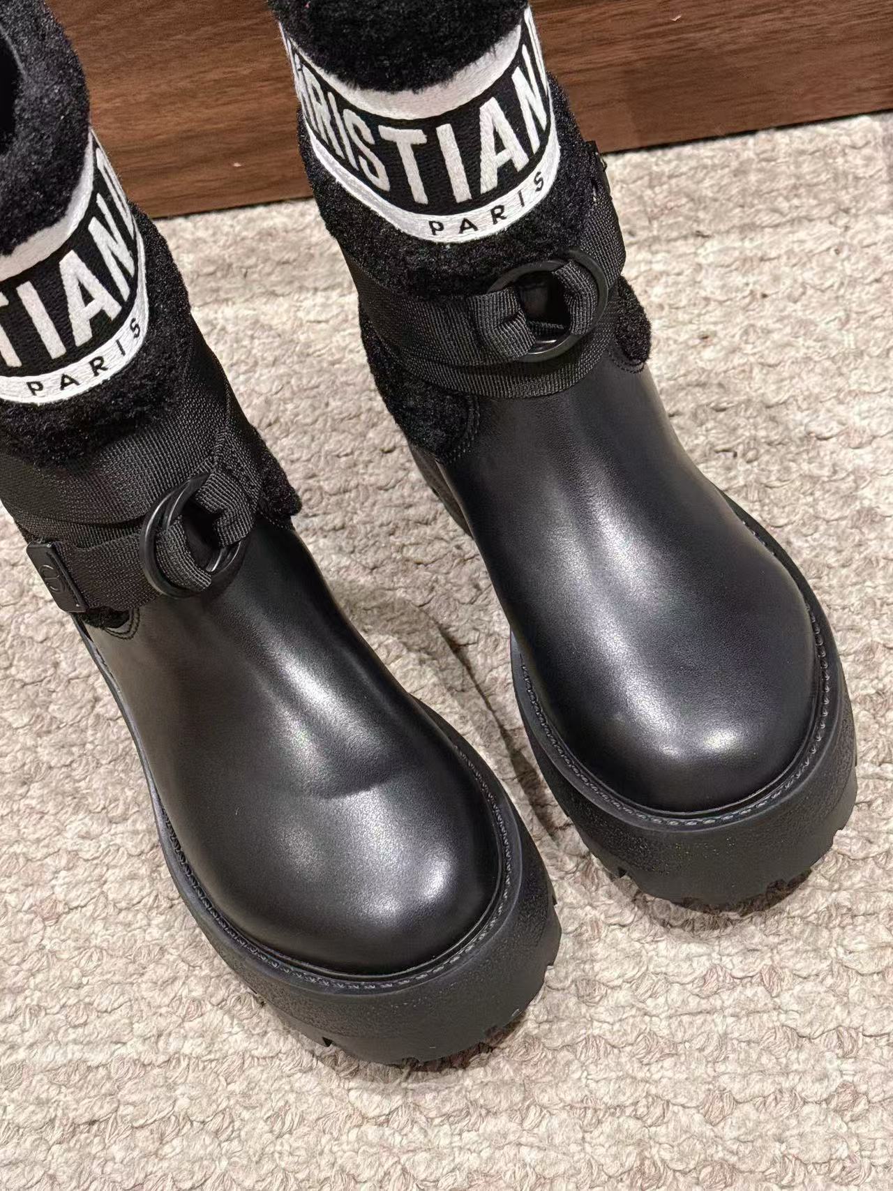 DIOR 高品質ウール レターアンクルブーツ【50％割引+送料無料】