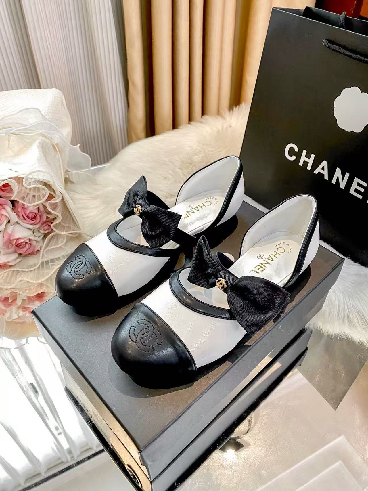 CHANE1 ダブルC ボウ フラットシューズ【50％割引+送料無料】