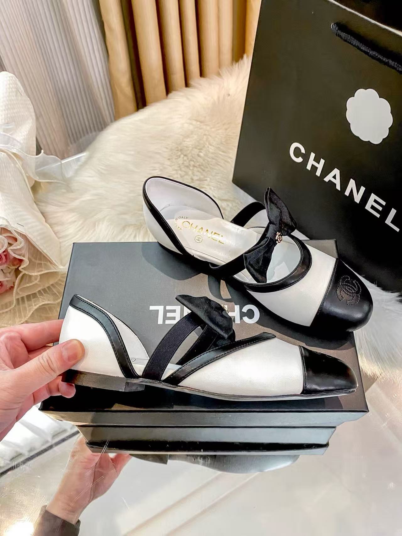 CHANE1 ダブルC ボウ フラットシューズ【50％割引+送料無料】