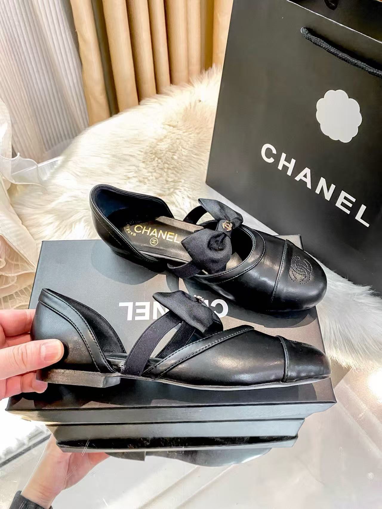 CHANE1 ダブルC ボウ フラットシューズ【50％割引+送料無料】