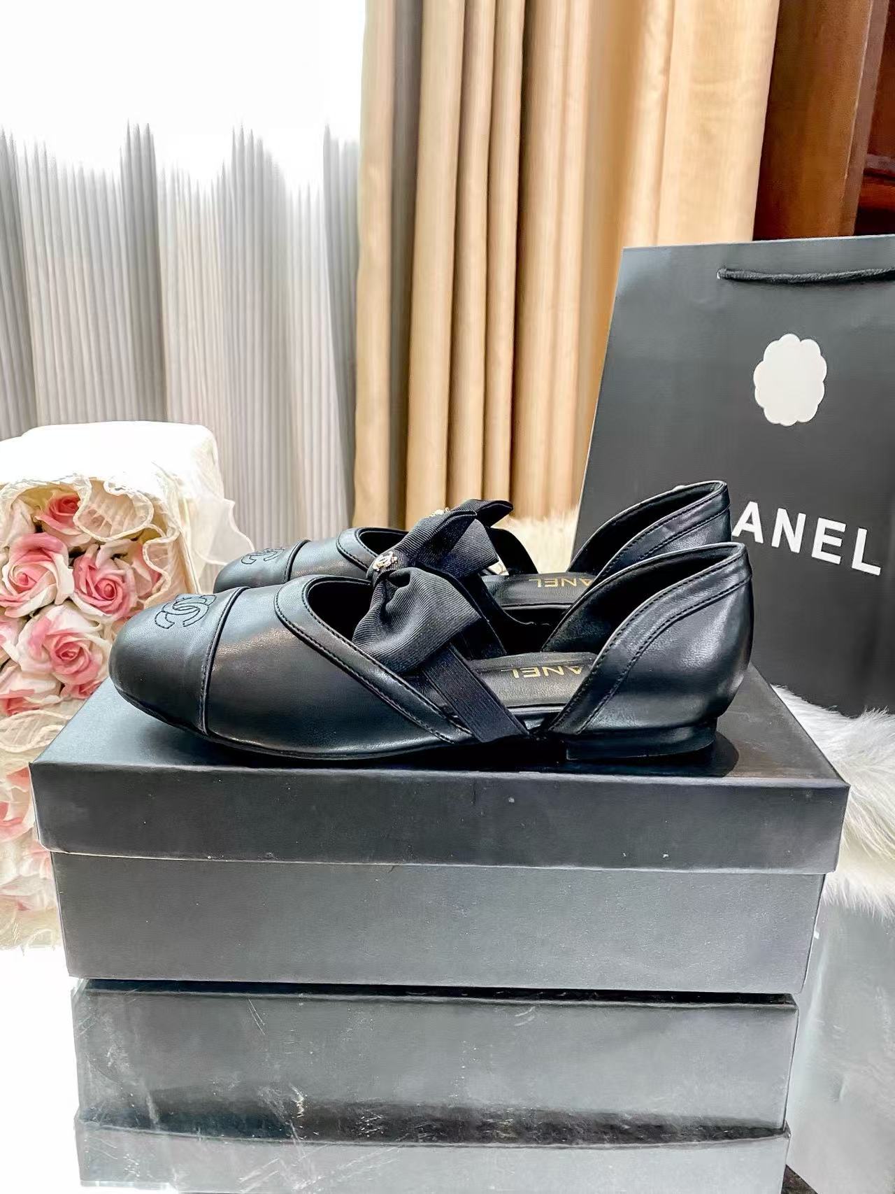 CHANE1 ダブルC ボウ フラットシューズ【50％割引+送料無料】