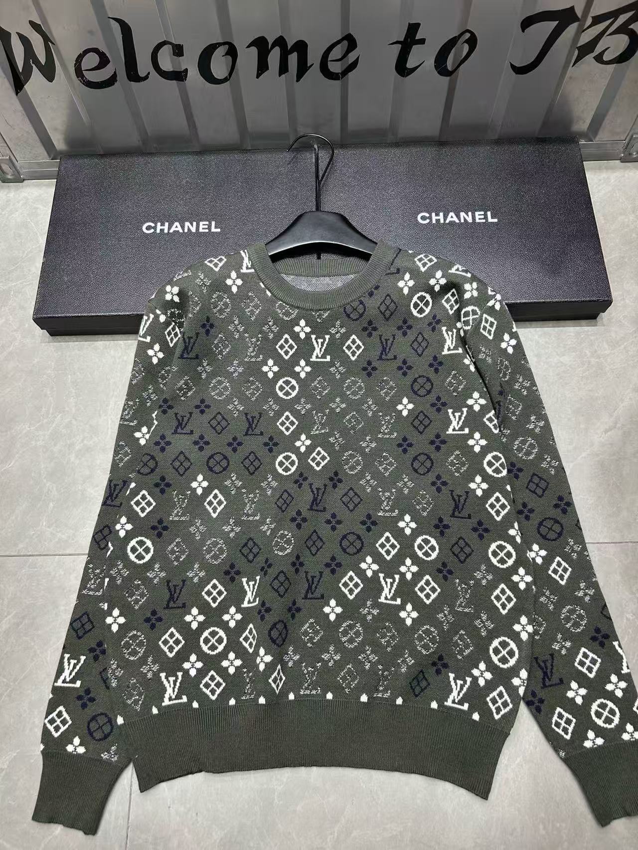 LVプリントの四つ葉のクローバーセーター【50％割引+送料無料】