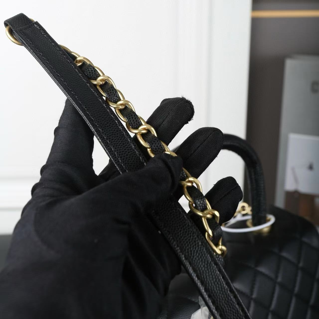 CHANE1キャビアチェーンショルダー/クロスボディバッグ【50％割引+送料無料】