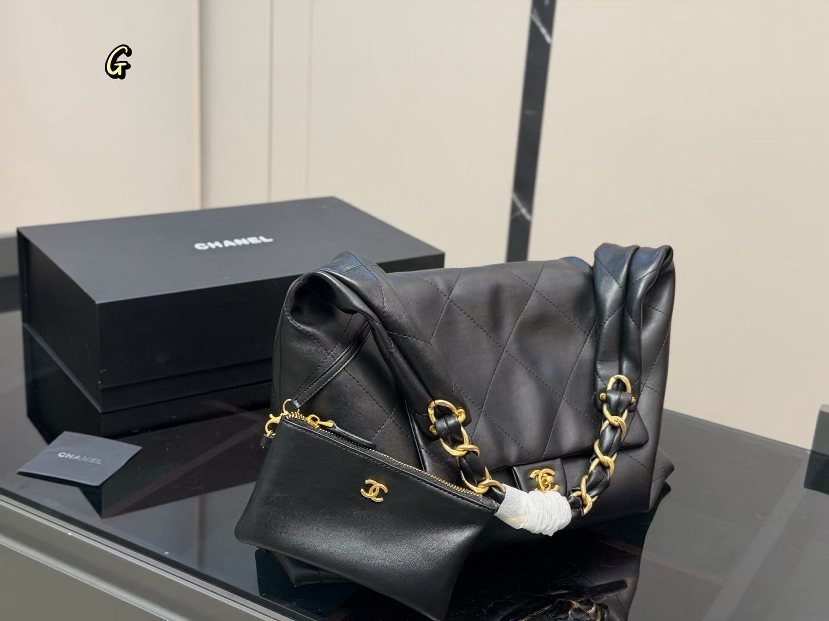 CHANE1クラシックなダブルCフラップレザーアンダーアームバッグ【50％割引+送料無料】