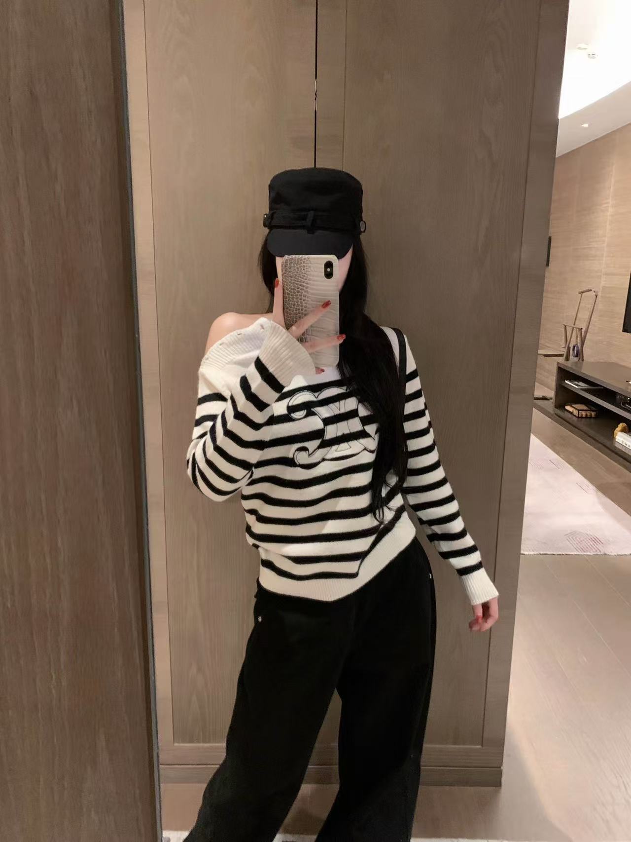 CEL1NE ストライプ 凱旋門 ショルダーボタン セーター【50％割引+送料無料】