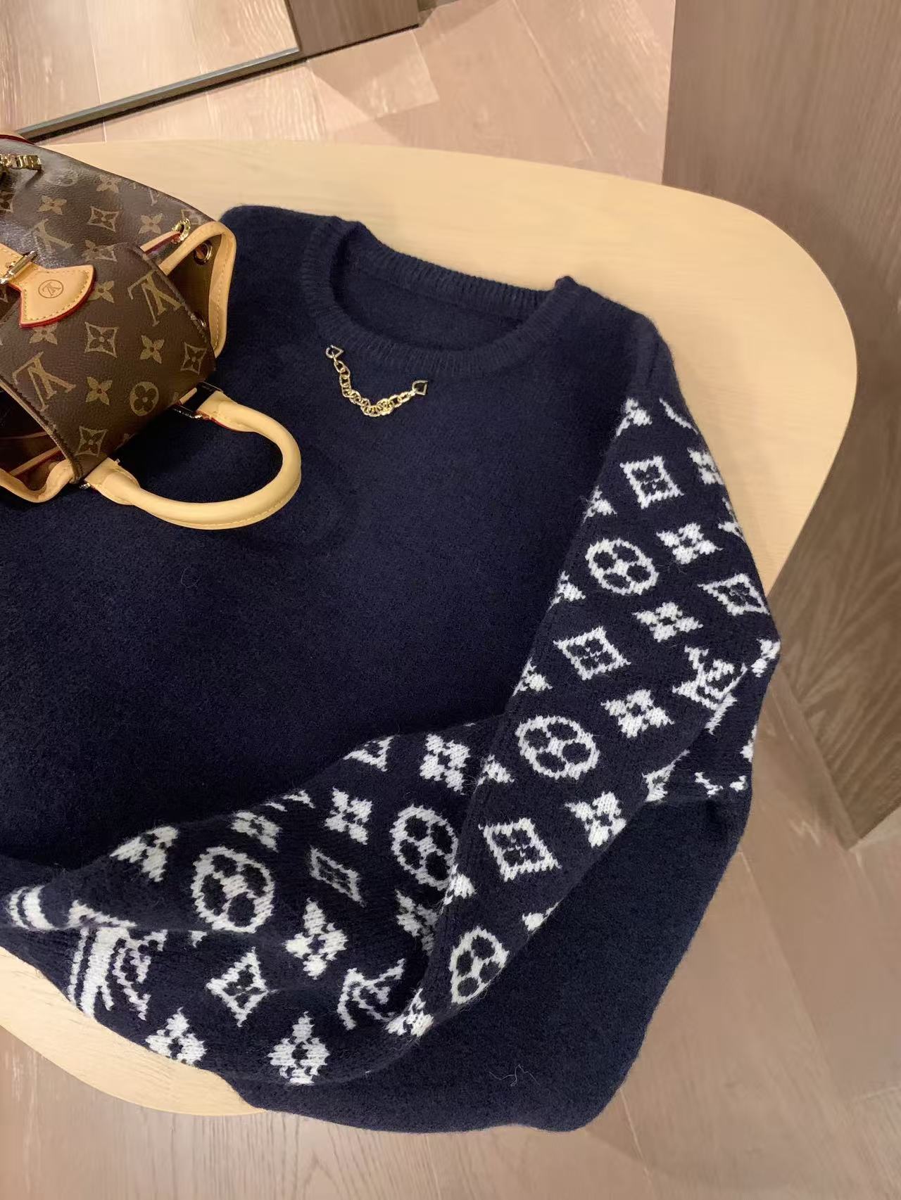 LVチェーンプリントウールセーター【50％割引+送料無料】