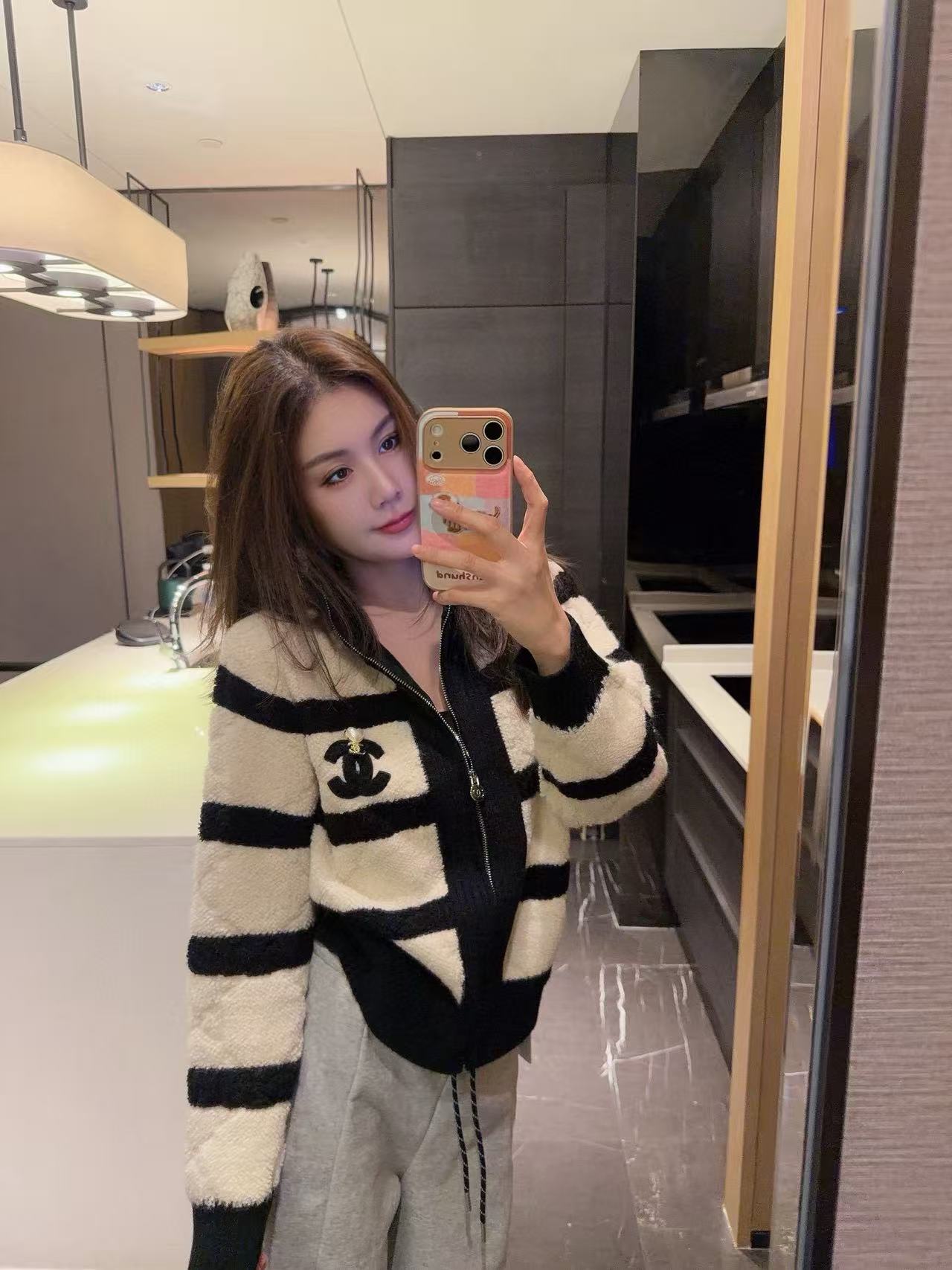 CHANE1ダブルCカラーブロックジップアップジャケット【50％割引+送料無料】