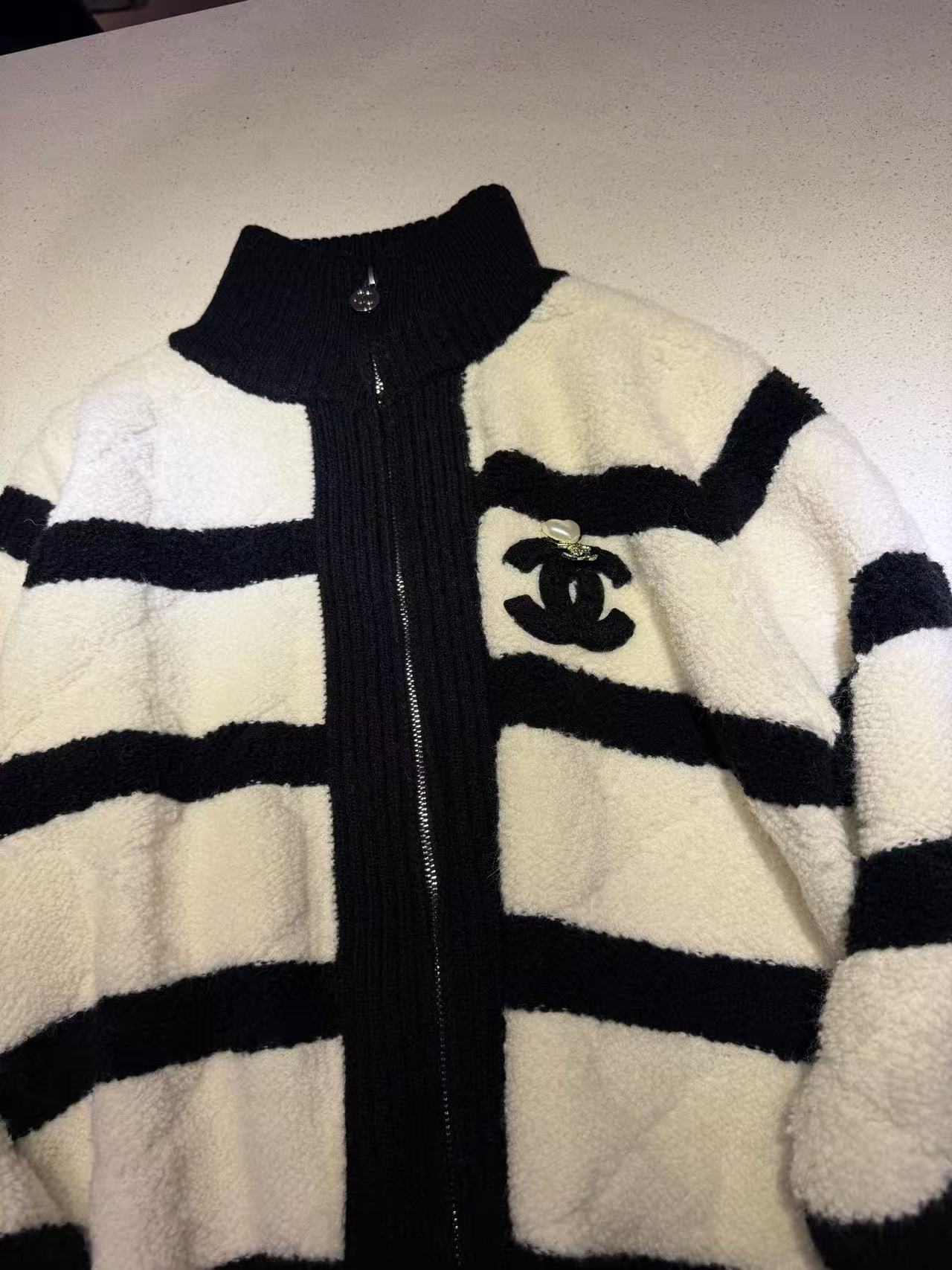 CHANE1ダブルCカラーブロックジップアップジャケット【50％割引+送料無料】