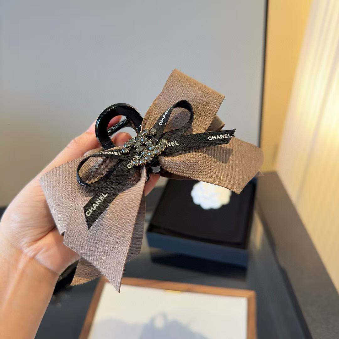 CHANE1 リボン装飾ダイヤモンドヘアクリップ【50％割引+送料無料】