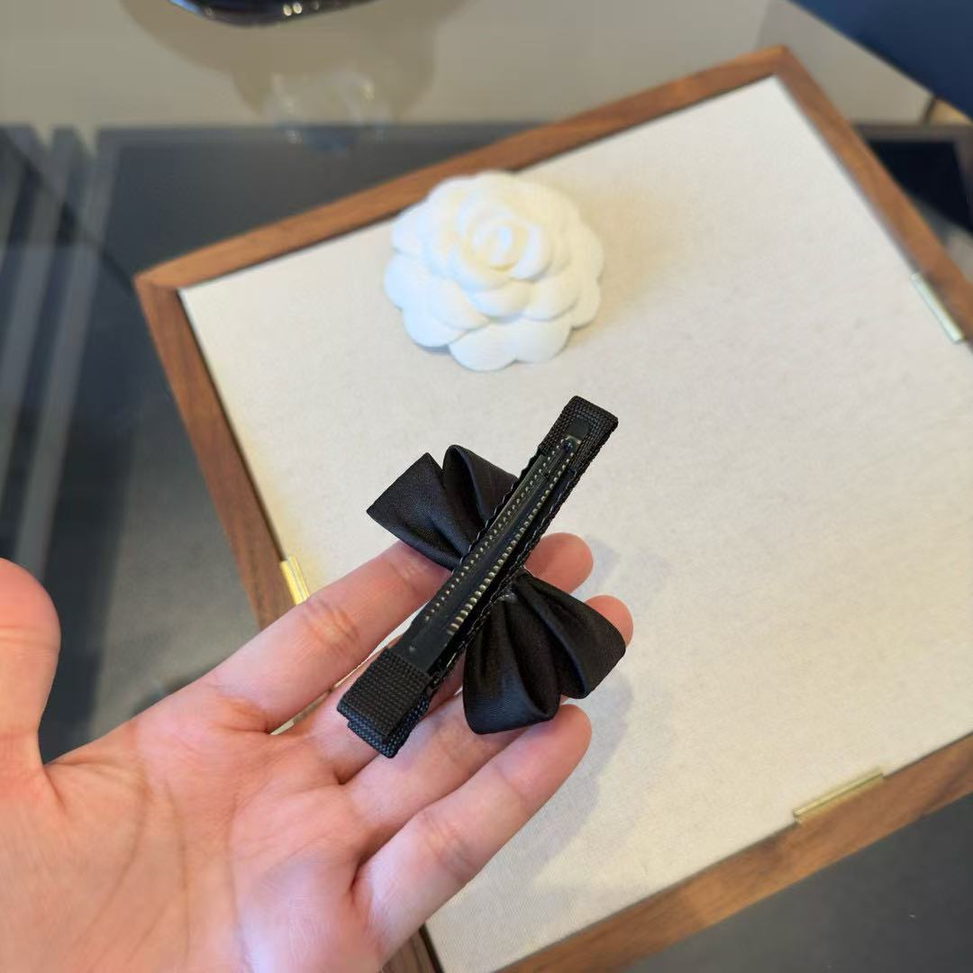 CHANE1 パールダブルCヘアクリップ【50％割引+送料無料】