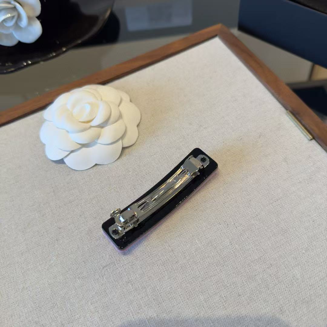 CHANE1 カラフルダブルCヘアクリップ【50％割引+送料無料】