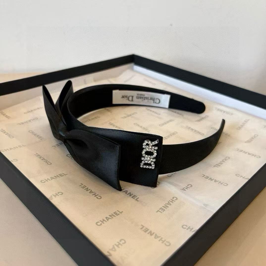 DIOR ボウレター ヘッドバンド【50％割引+送料無料】