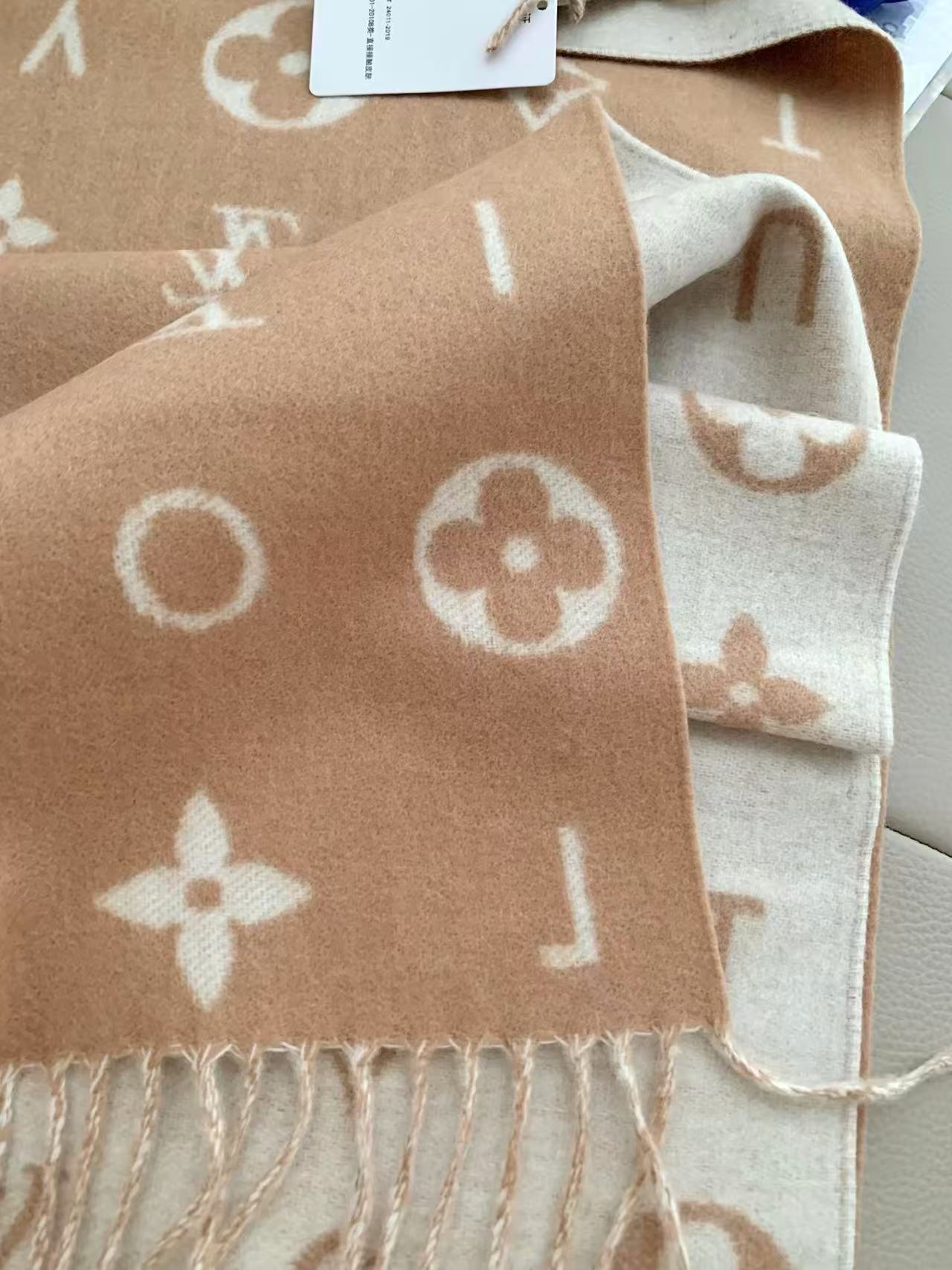 LV四つ葉のクローバータッセルカシミアスカーフ【50％割引+送料無料】