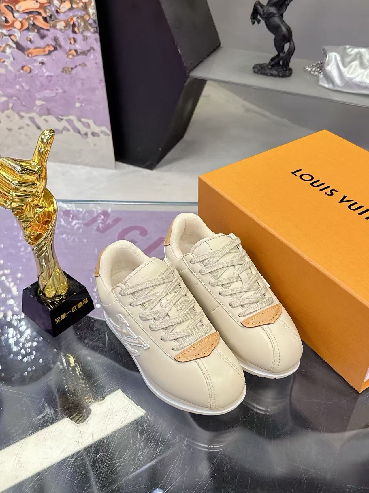 LVプラットフォームカジュアルシューズ【50％割引+送料無料】