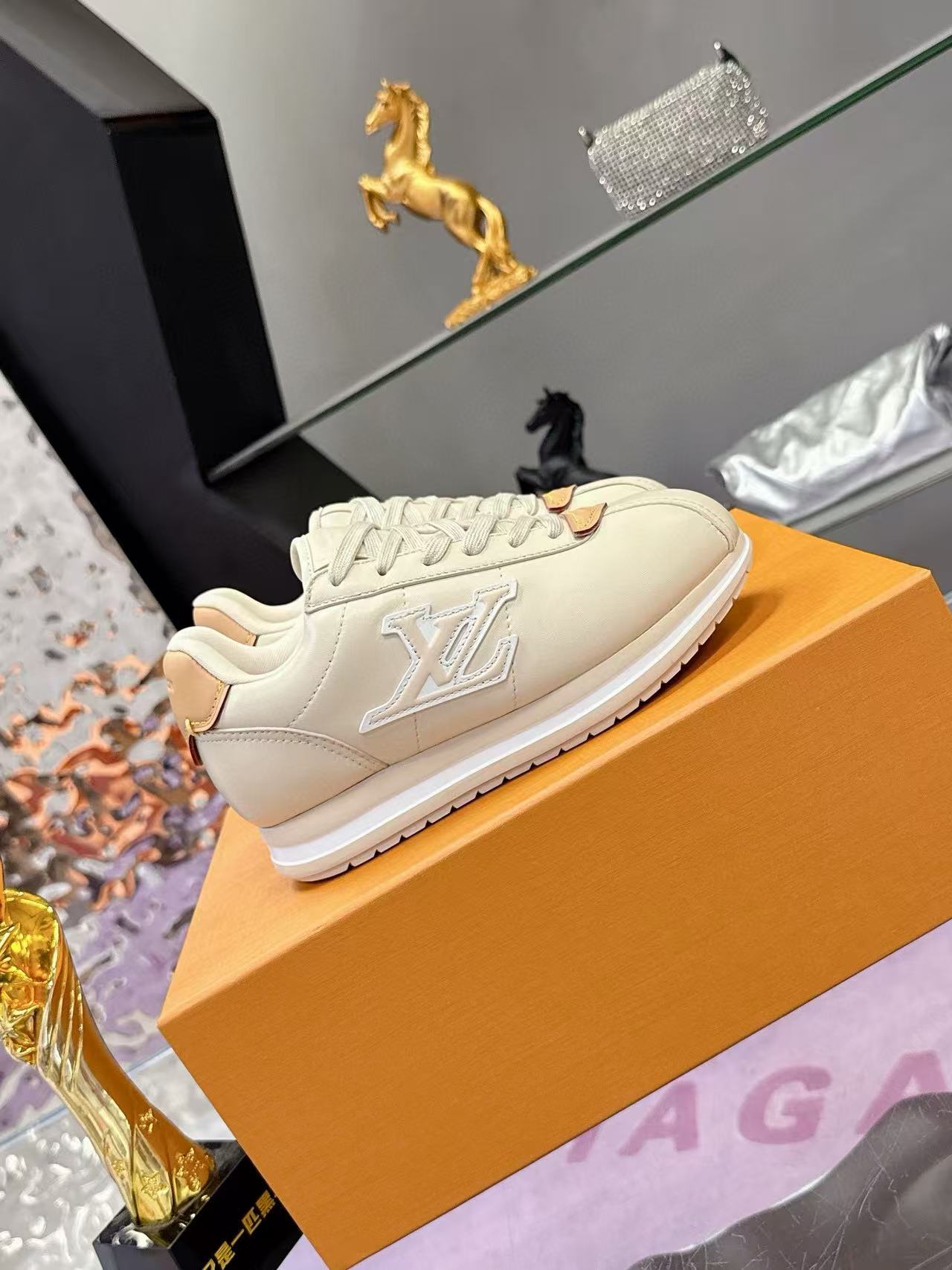 LVプラットフォームカジュアルシューズ【50％割引+送料無料】