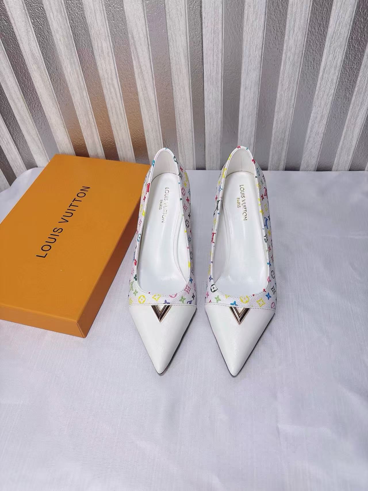 LVプリント ポインテッドトゥ ハイヒール【50％割引+送料無料】
